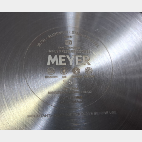 Meyer Presta Triply 5.5 ltr Pressure cooker - Image 4