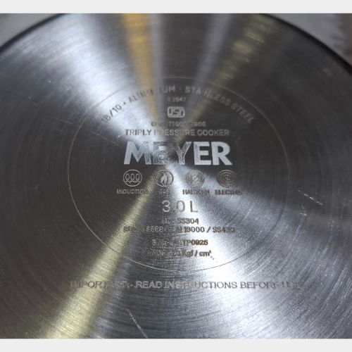 Meyer Presta Triply 3 ltr Pressure cooker - Image 4